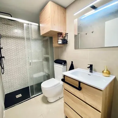 Hidden Jewel Next To The Center In Apartment Malaga