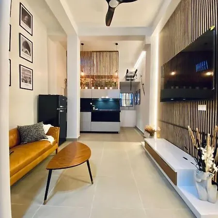 Hidden Jewel Next To The Center In Apartment *